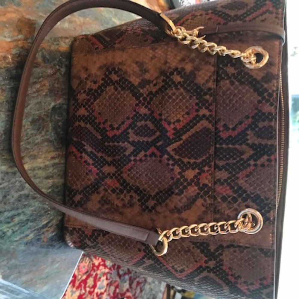 Handbag - Picture 2 of 2